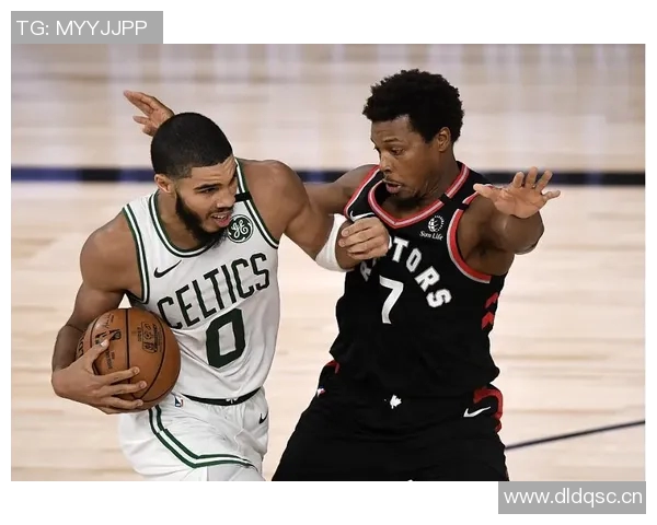 NBA进攻路径犯规解析及其对比赛规则和战术的影响分析